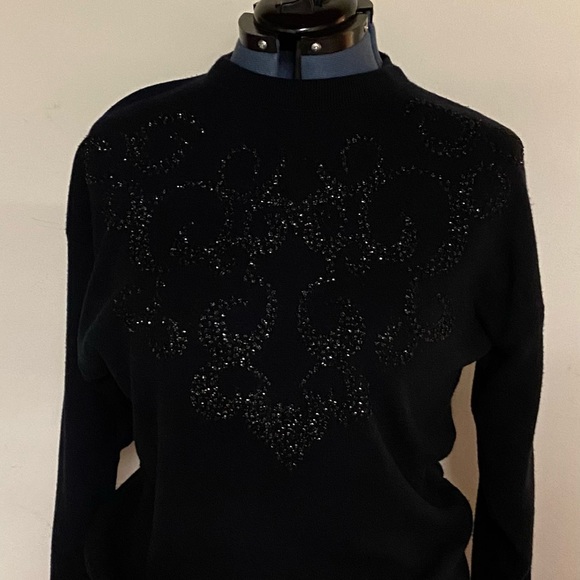Duet Jet Black sweater with beads (photos show a bit more grey) Size L - Picture 6 of 6